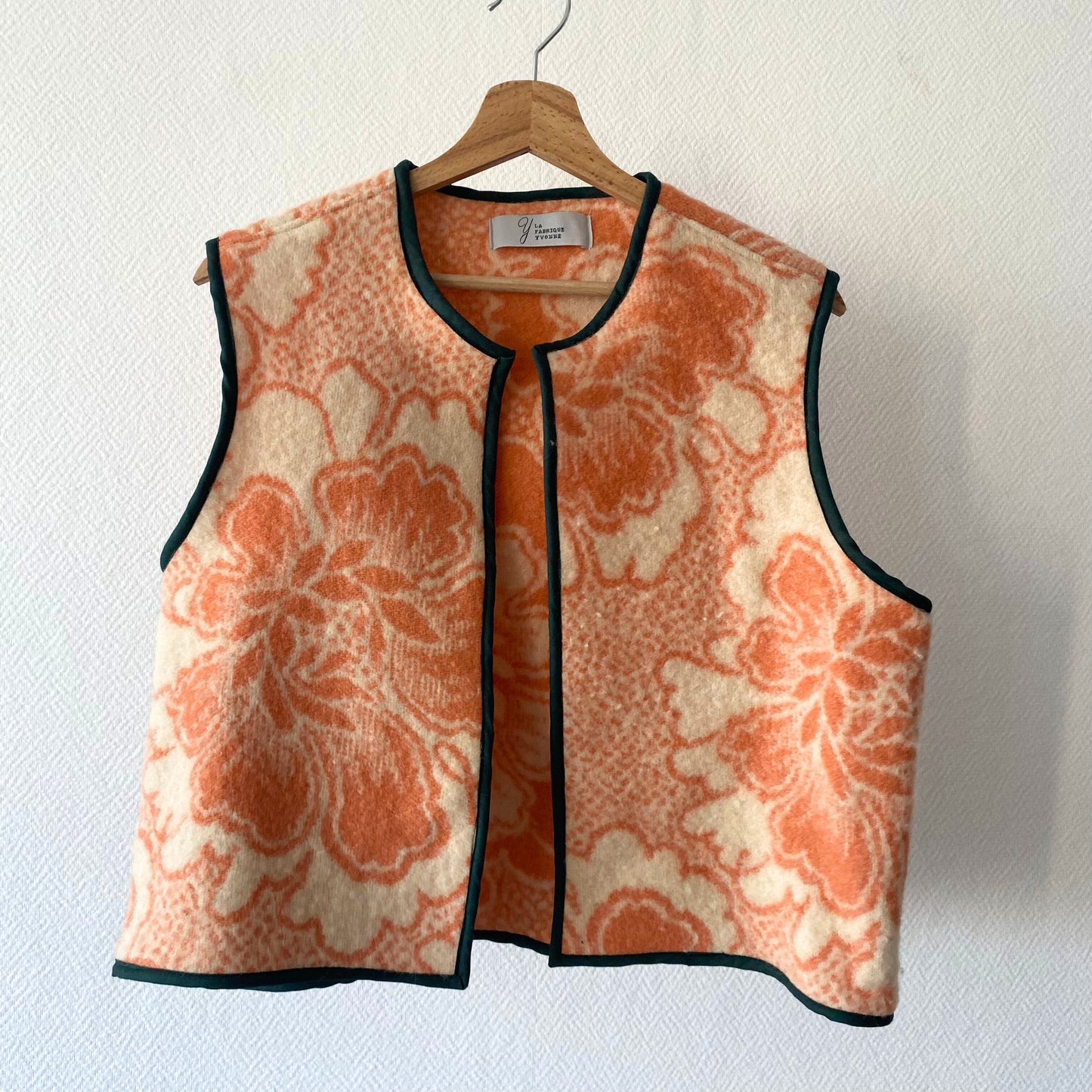 Gilet sans manches corail - biais vert